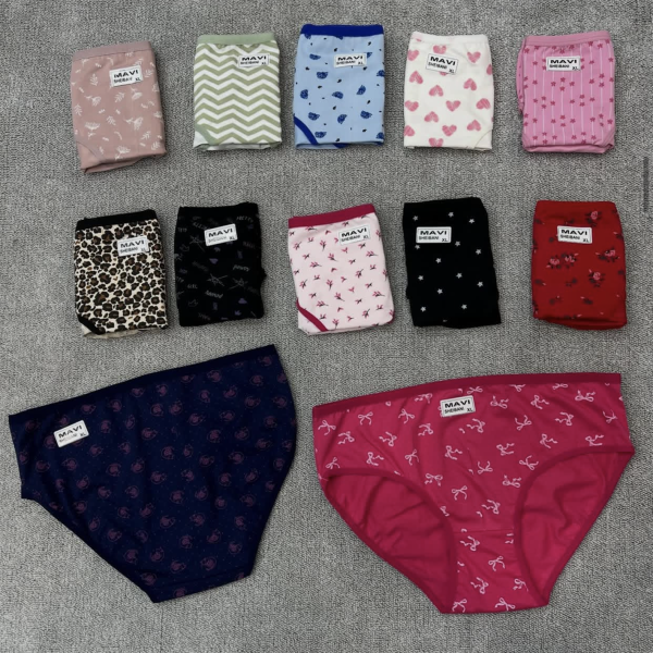 شورت ماوی طرح دار